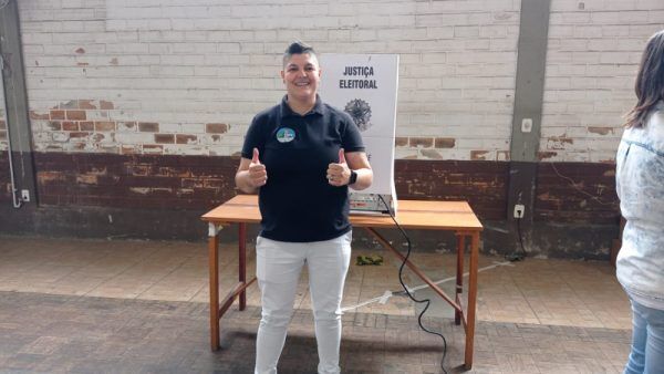 Yê vota no Salão Paroquial de Encantado