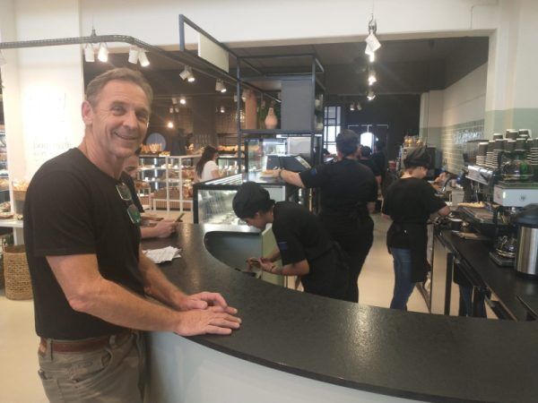Padaria Suíça inaugura a primeira filial