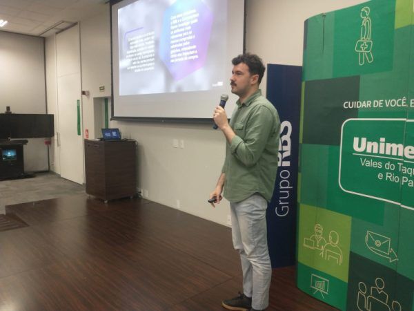 Vibee debate decisão  de compra dos gaúchos