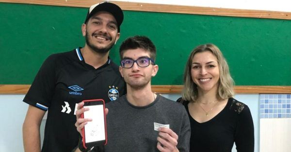 “Votar é importante, porque ajuda no amadurecimento dele”