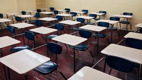 Justiça mantém decisão de adiar o início das aulas