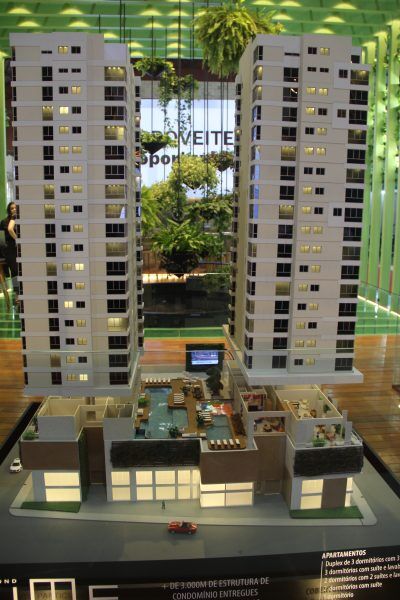 Construtoras aproveitam ambiente da feira para lançar empreendimentos