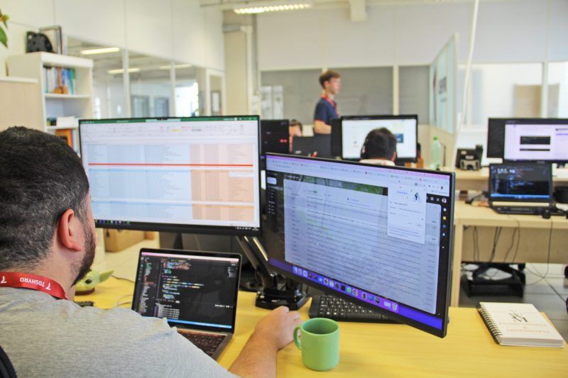 Adaptação ao mercado obriga redução em empresas de tecnologia