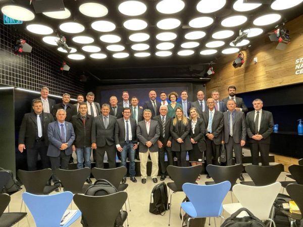 Vale Log integra missão de cooperativas em Israel