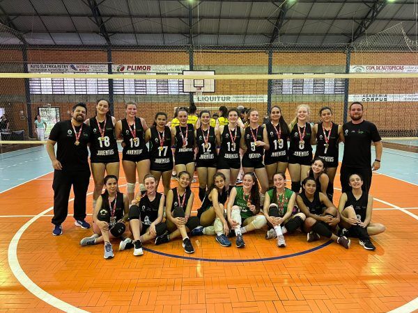 Juventus conquista título no voleibol