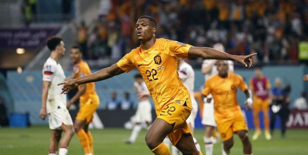Holanda bate EUA e conquista primeira vaga nas quartas