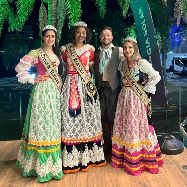 Novos trajes da corte são inspirados nos açorianos