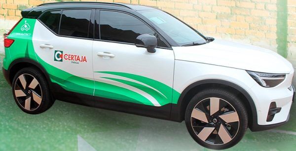 Certaja compra primeiro carro elétrico para renovar frota