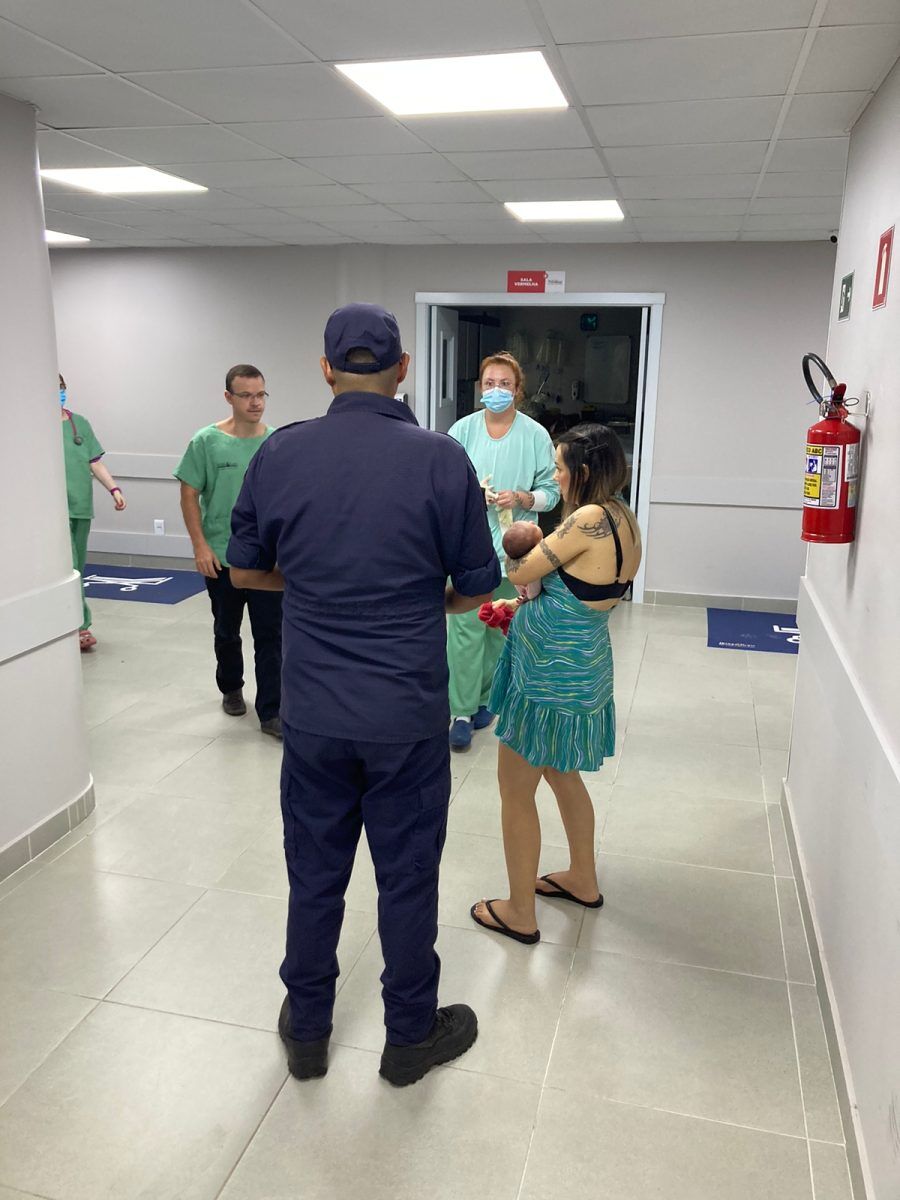 Bebê de cinco dias engasga e é socorrida pelos Bombeiros em Lajeado