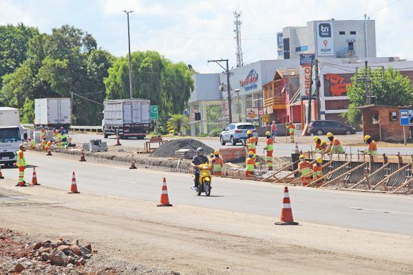Barreiras dividem pista para garantir mais segurança