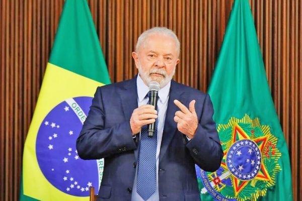 Lula deve receber alta médica dois dias após cirurgia
