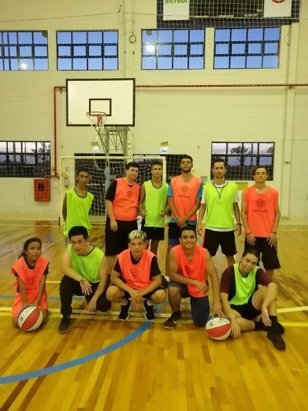 Basquete é a novidade nos projetos esportivos de Fazenda Vilanova