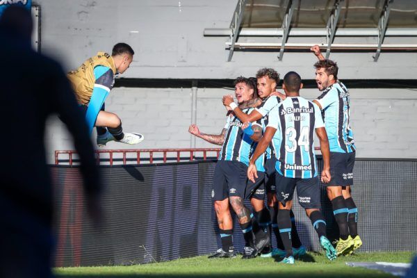 Grêmio empata com Caxias e deixa final do Gauchão em aberto
