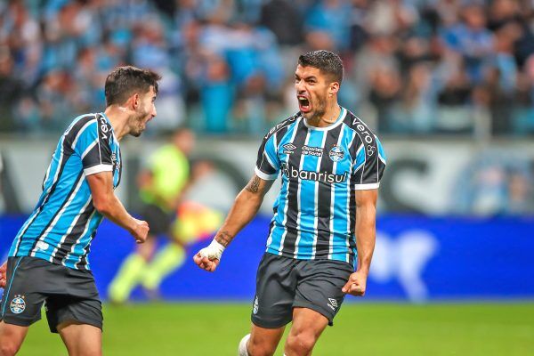 Duelo dos maiores campeões no Mineirão