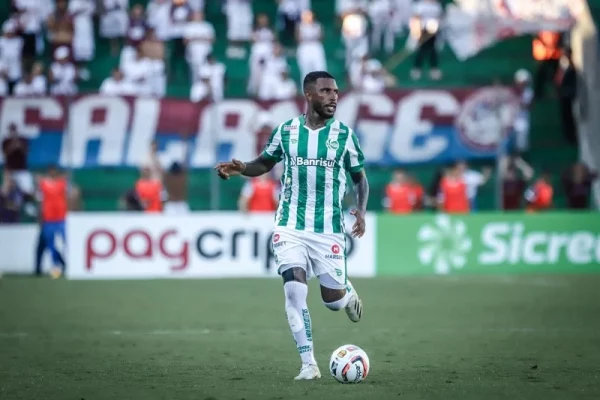 Dois jogadores são banidos do futebol por participação em esquema de apostas