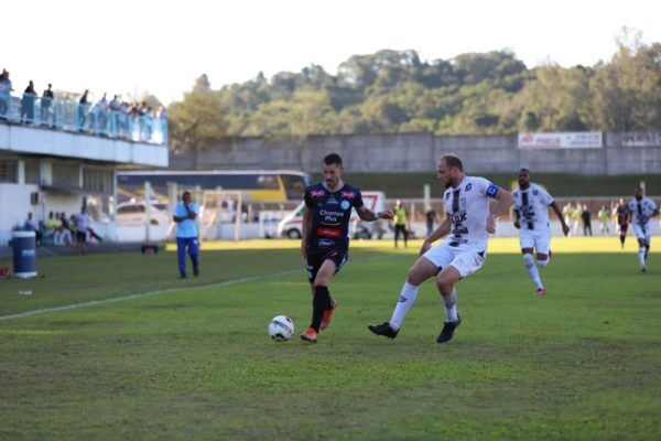 Lajeadense perde para o Santa Cruz e deixa o G-4