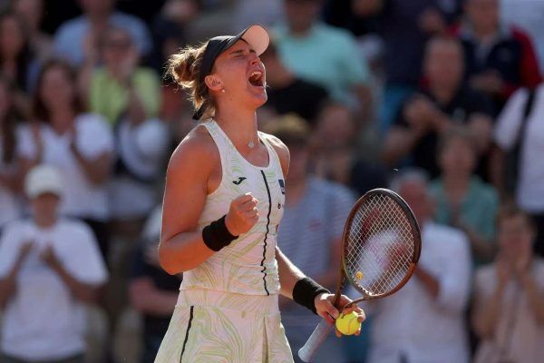 Bia Haddad vence de virada e avança à semifinal em Roland Garros