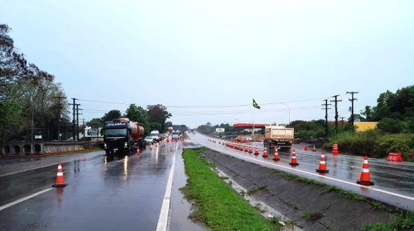 Obras em ponte na BR-386, em Estrela, não têm previsão de conclusão