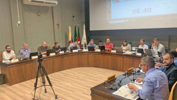 Senado analisa minirreforma eleitoral; veja o que muda