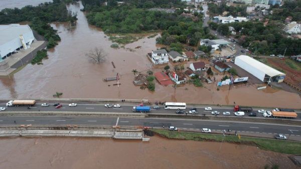 Tráfego é liberado na ponte sobre o Rio Taquari entre Lajeado e Estrela
