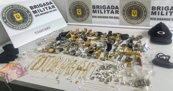 Quatro homens são presos por roubo em Taquari