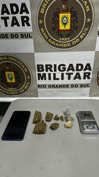 Homem é preso por tráfico de drogas em Estrela