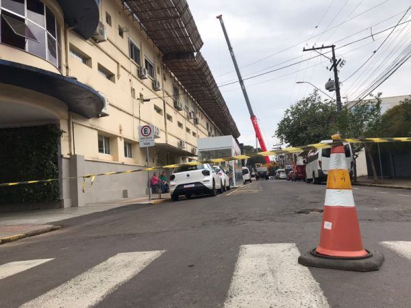 Obras no HBB bloqueiam rua no centro de Lajeado