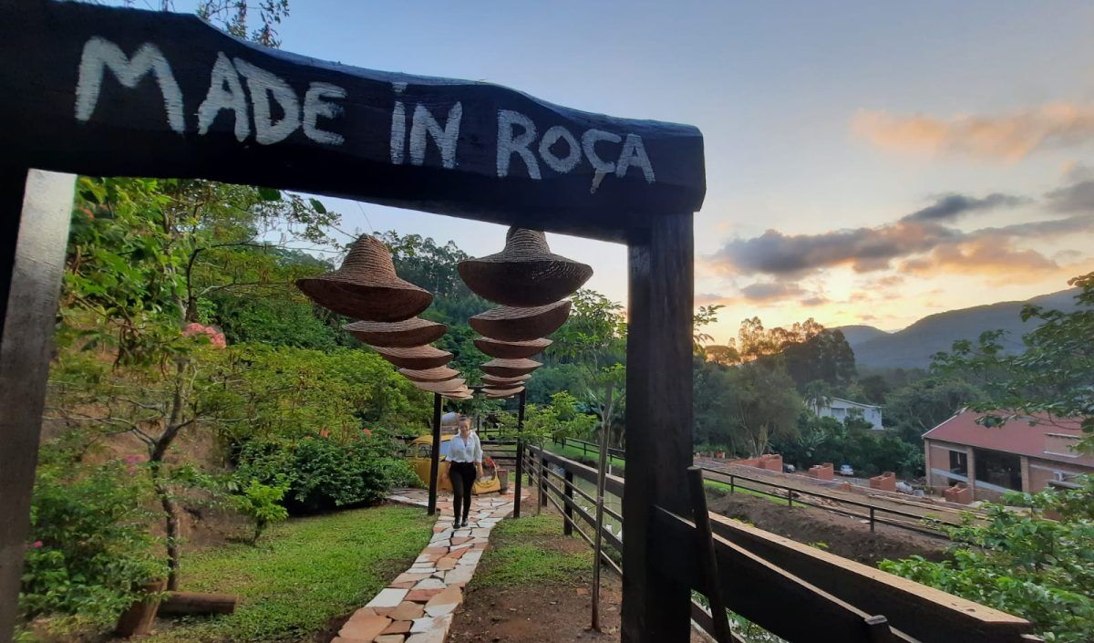 Cascata das Orquídeas une gastronomia, flores e natureza em Imigrante