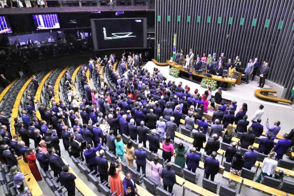 Destinação de emendas parlamentares cresce 103%