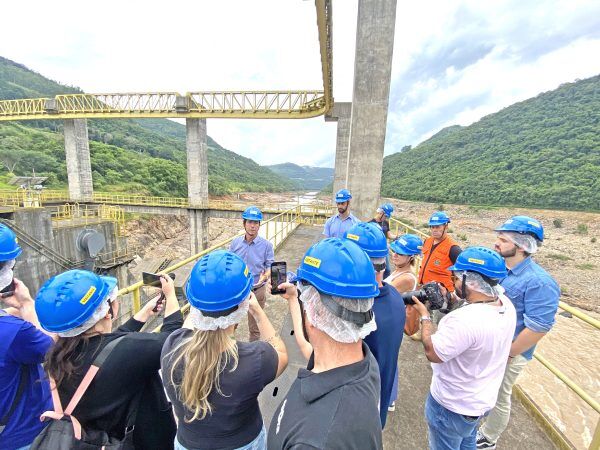 Comitiva do Vale visita Cotiporã para avançar em plano contra enchente
