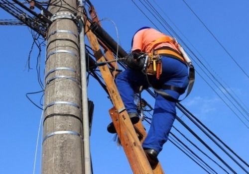 Instalador de internet cai e sofre ferimentos em Venâncio Aires  