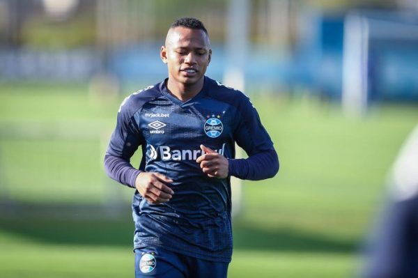 Campaz retorna ao Grêmio