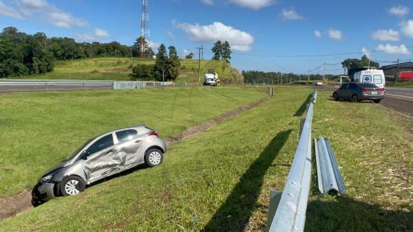 Acidente causa danos materiais na BR-386, em Estrela