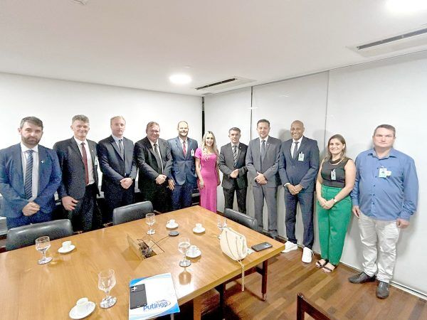 Em Brasília, Amat busca liberação de recursos