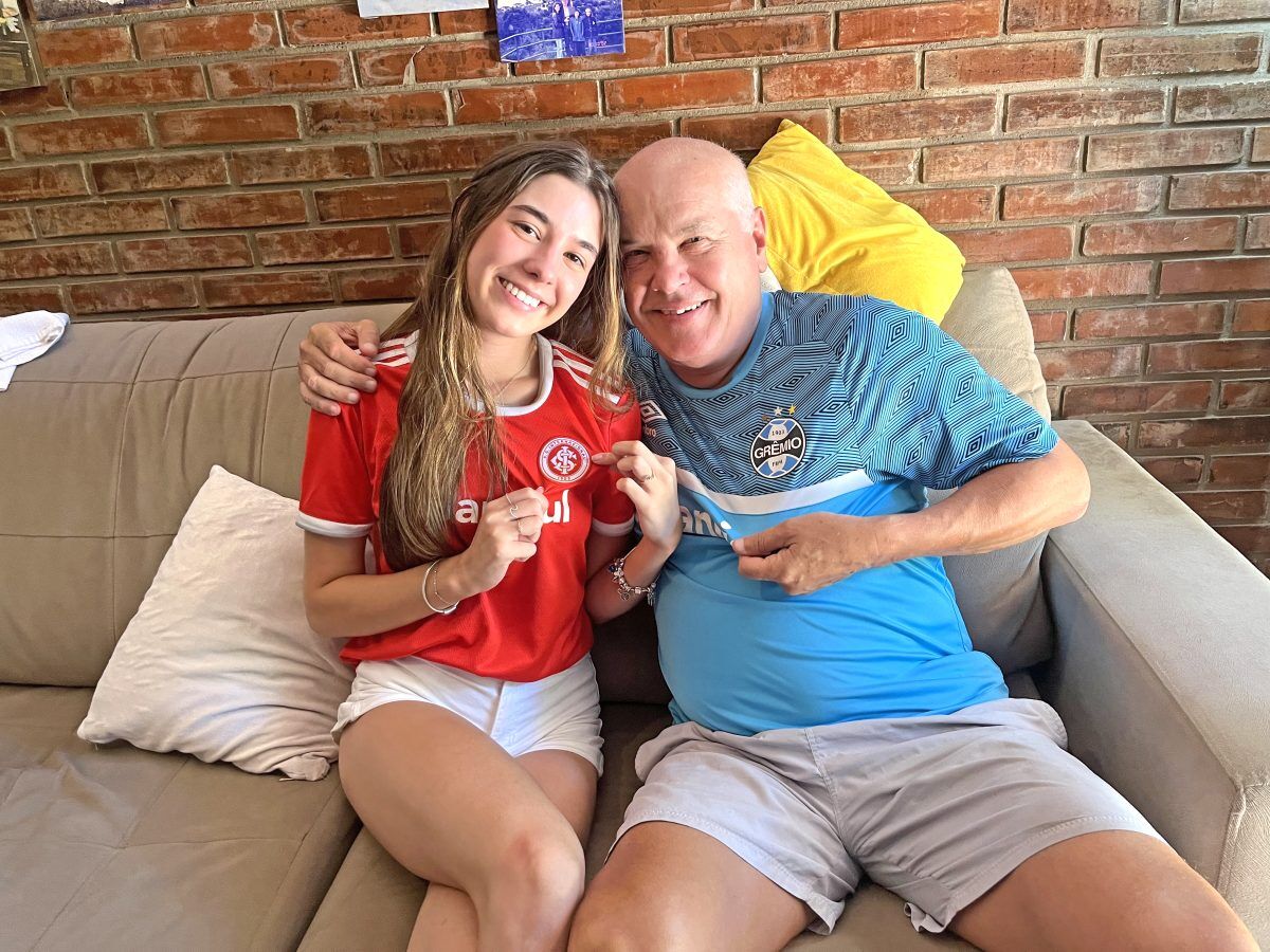 Amor de pai supera torcida por time rival