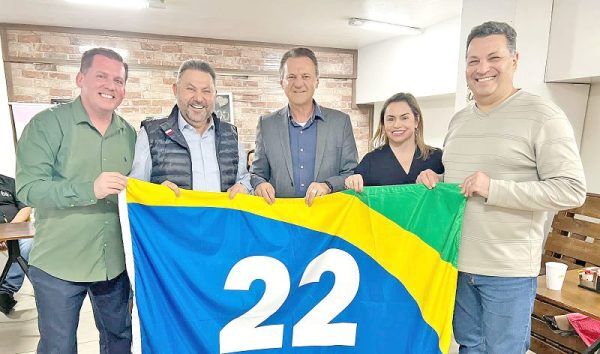 O fator PL em Estrela
