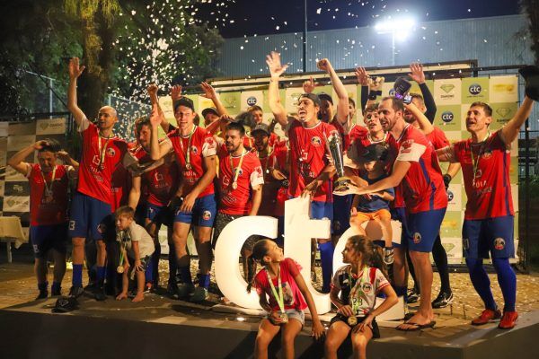 Lesionados e 100 Pressão conquistam Torneio de Férias