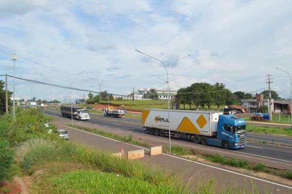 Moradores organizam protesto contra acessos fechados no Centenário