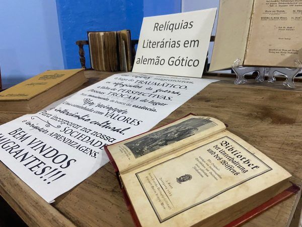Clube de Leituras faz exposição temática
