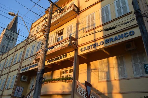 Castelinho chega aos 59 anos e organiza missa nesta sexta