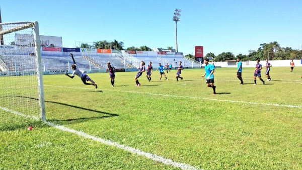 Alviazul intensifica preparação às vésperas da Série A2
