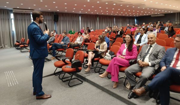 Partidos devem ter atenção à cota de gênero, alertam especialistas