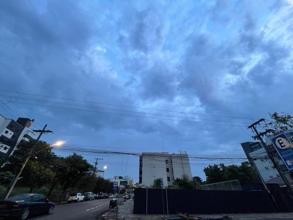 Chuva continua e meteorologia emite alerta para cheia e temporais