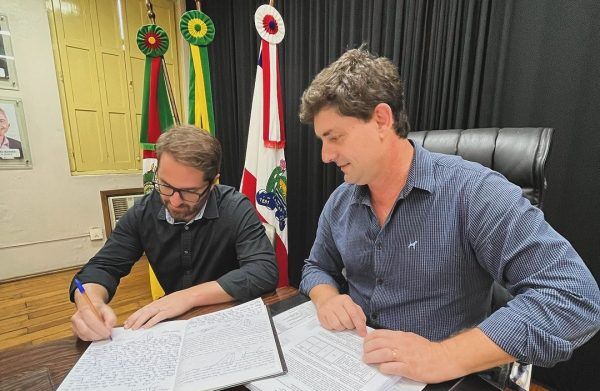 André Bücker assume governo de Lajeado durante férias de Caumo