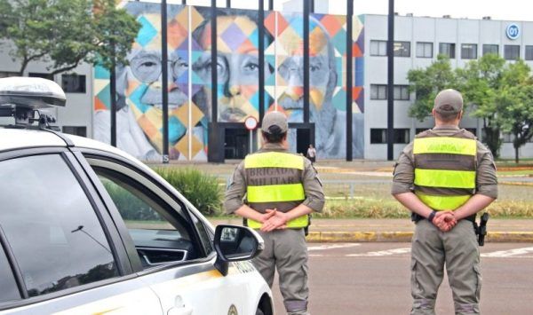 Além de uma briga na escola