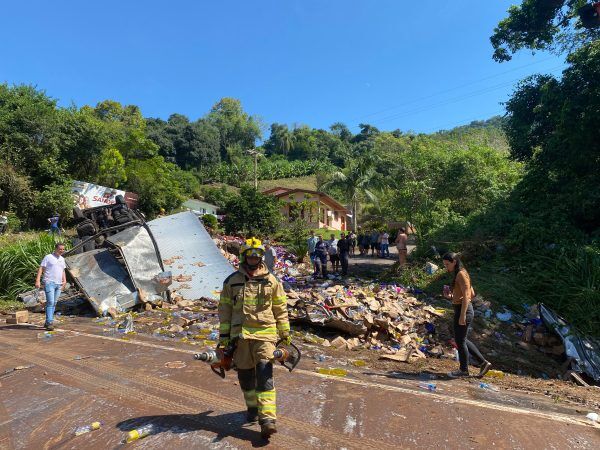 Ato cobra segurança na “curva da morte”, em Muçum
