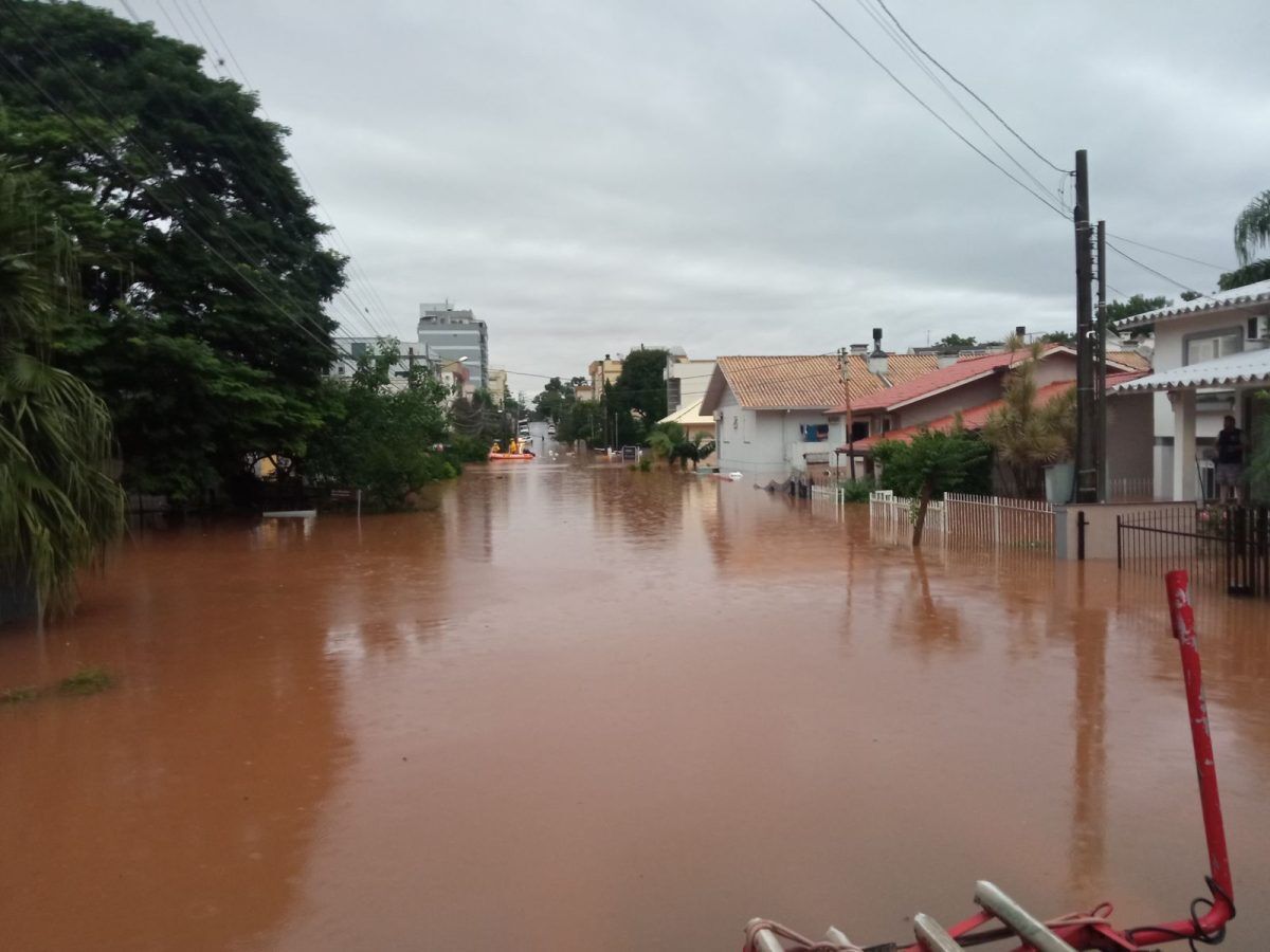 INSS antecipa benefícios para famílias atingidas por catástrofe climática