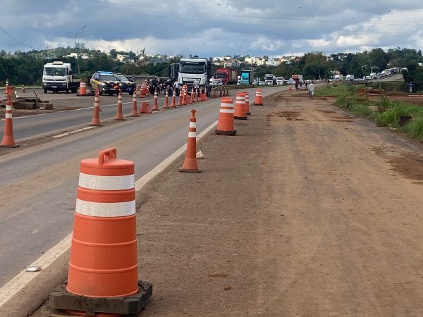 CCR bloqueia BR-386 para manutenção na Ponte Seca 