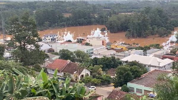 Laudo preliminar descarta risco de deslizamento em Cruzeiro do Sul