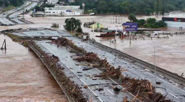 Engenheiro da CCR deve avaliar ponte da BR-386 neste sábado